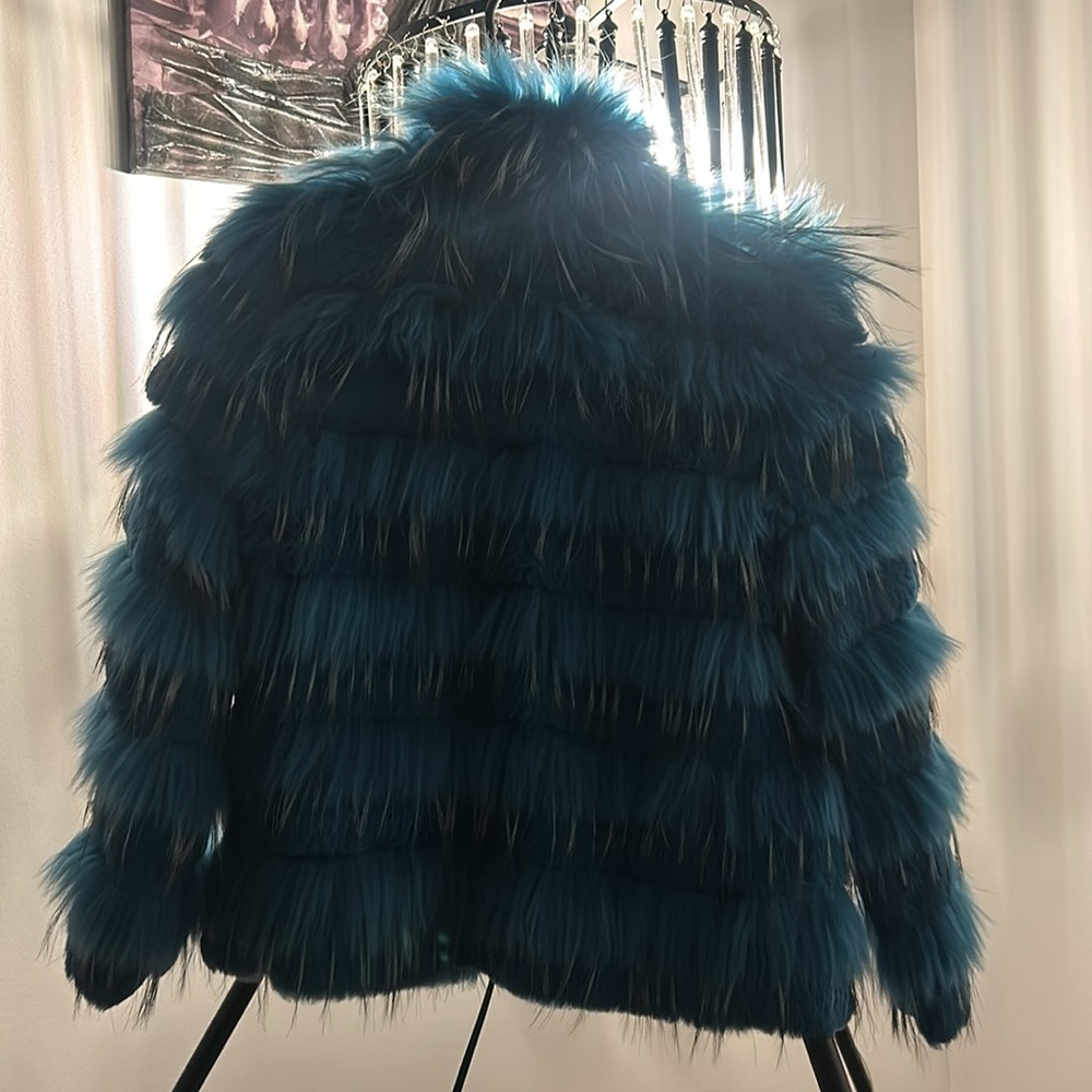 Real Rabbit Fur - Picture 2 of 12